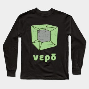 Tesseract design for the geeky nerd, 4D cube in 3D space Long Sleeve T-Shirt